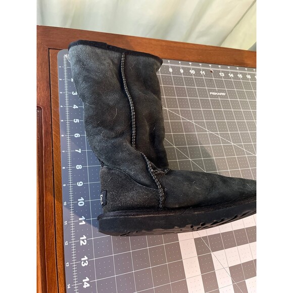 Ugg Sherpa lined boots - Picture 7 of 9